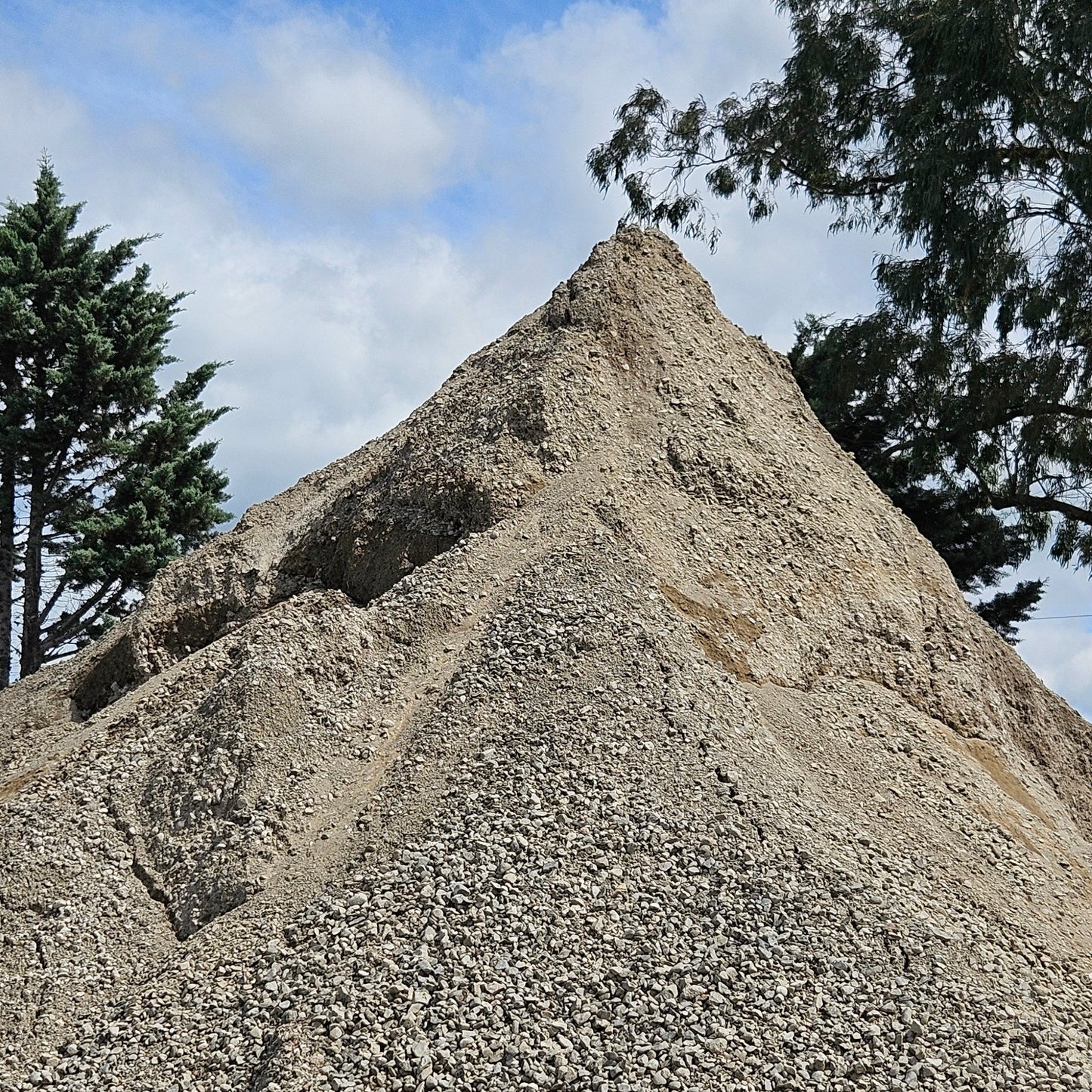 20mm Topcourse Blend (per ton)