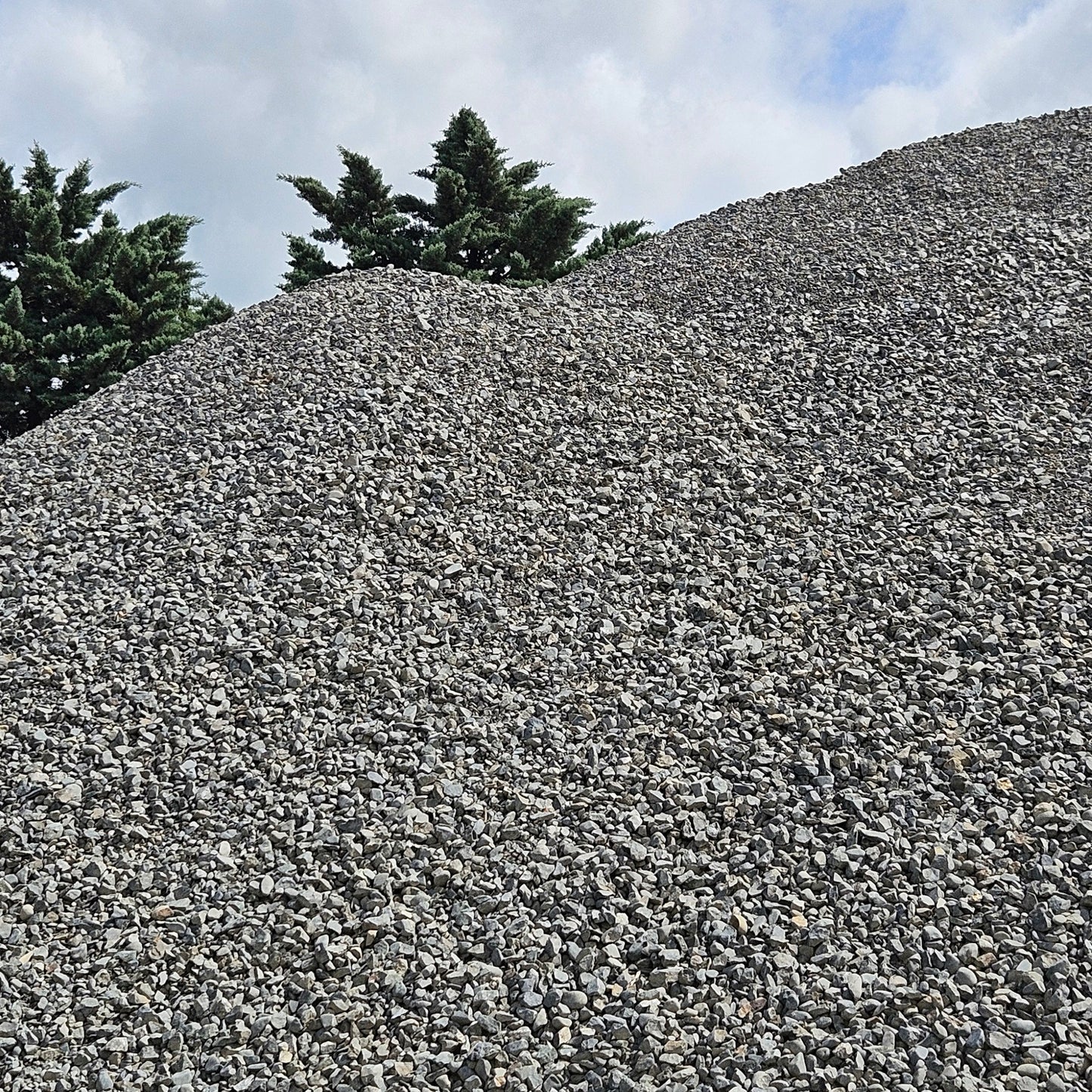40mm Crushed Rock (per ton)